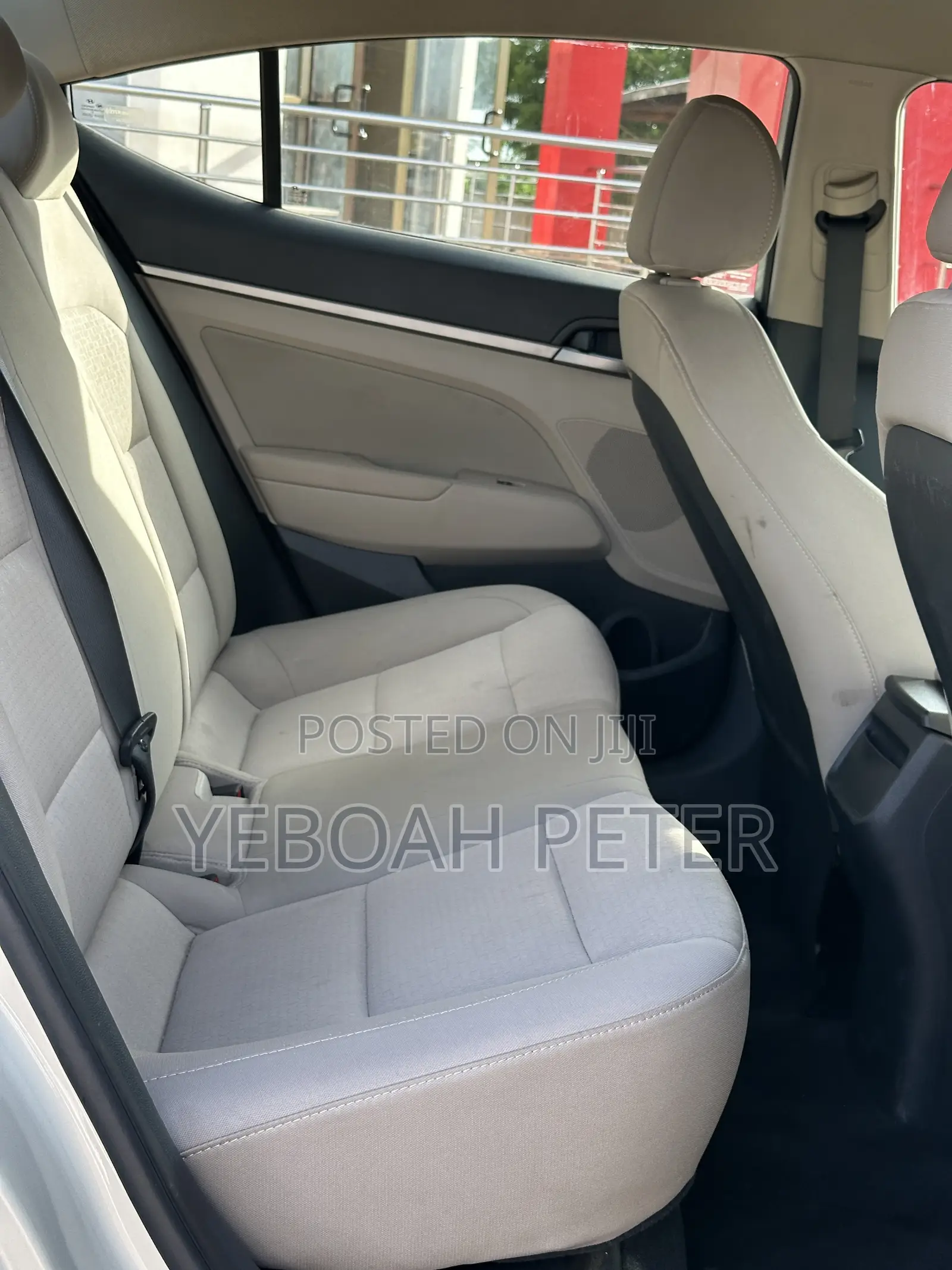 Hyundai Elantra 2017 Gold