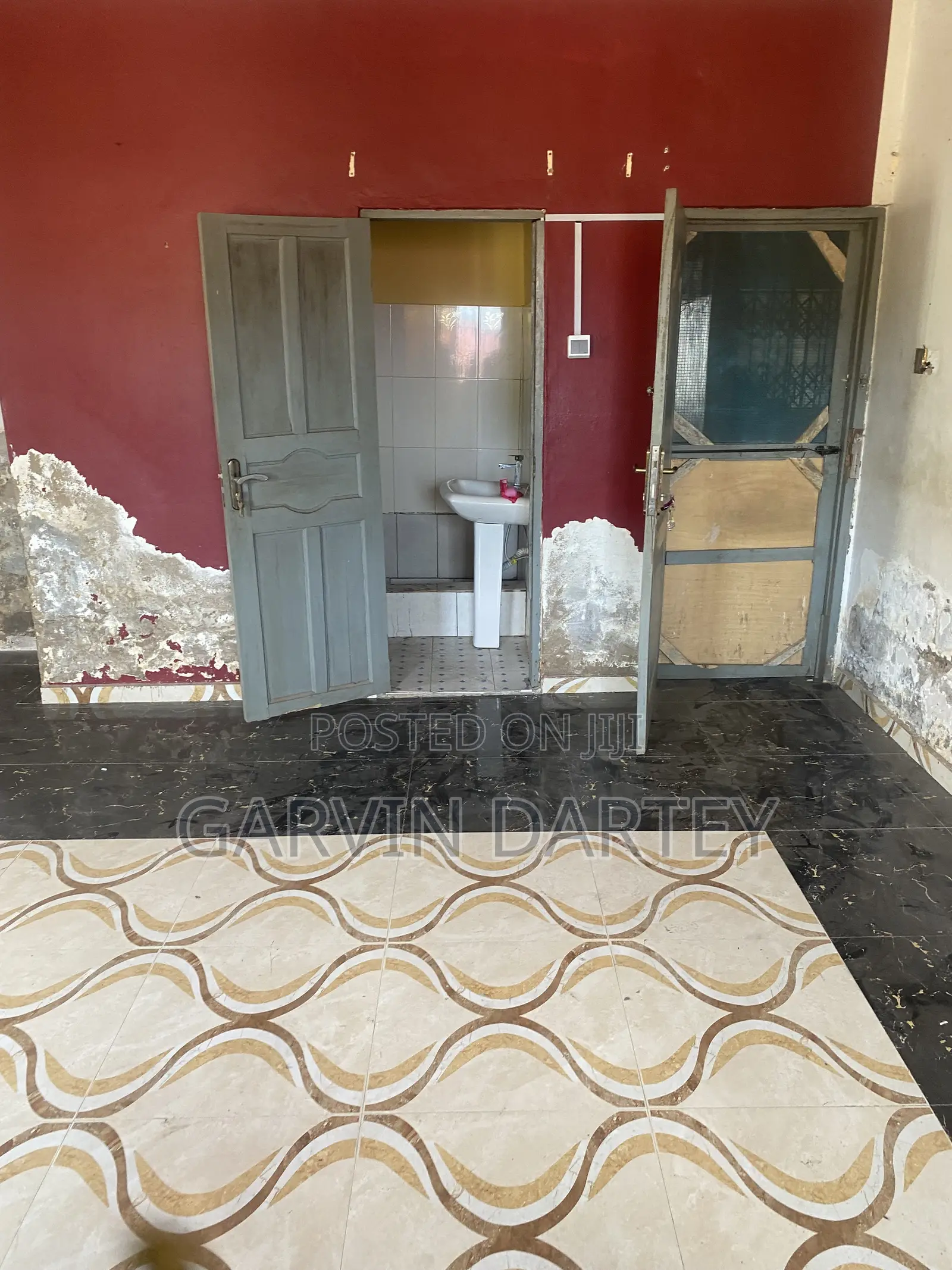 1bdrm House in Mile 7 for rent