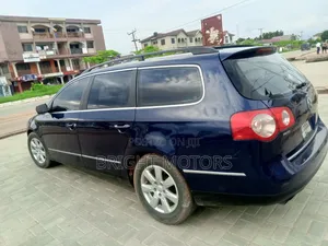 Volkswagen Passat 2.0T 2007 Blue