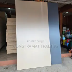 Semi Gloss Laminated Plywood