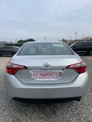 Toyota Corolla L 4dr Sedan (1.8L 4cyl 4A) 2015 Silver