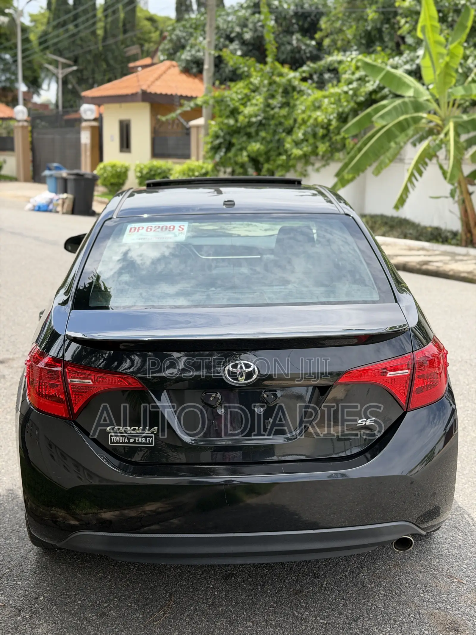 Toyota Corolla SE (1.8L 4cyl 6M) 2019 Black