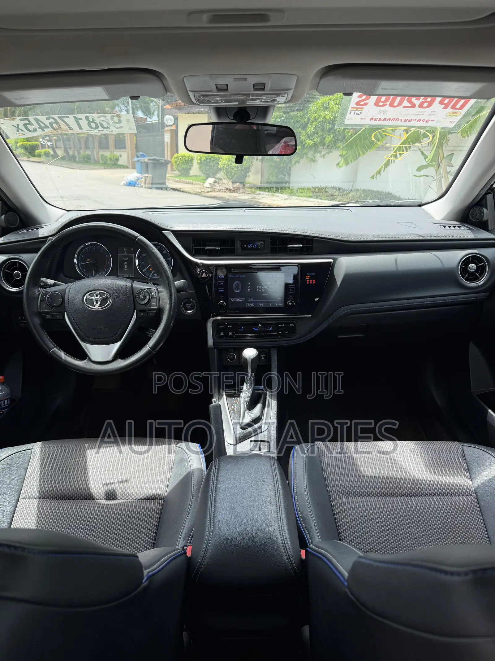 Toyota Corolla SE (1.8L 4cyl 6M) 2019 Black