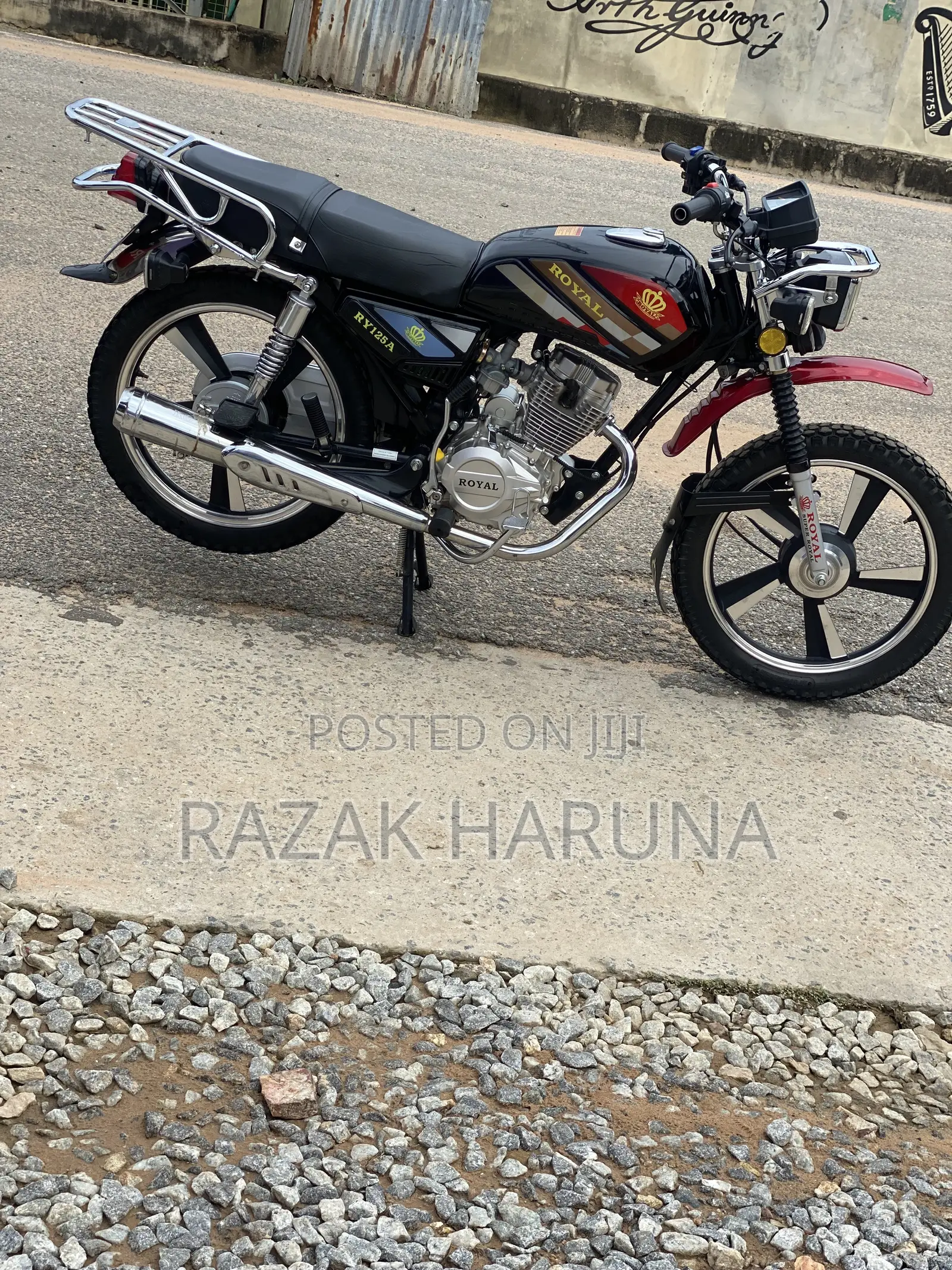 New Royal RY125 2026 Black