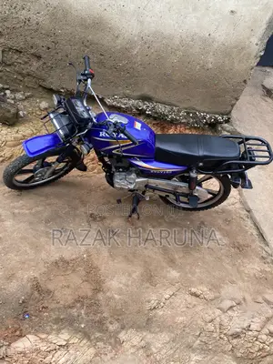 Royal RY150 2025 Blue