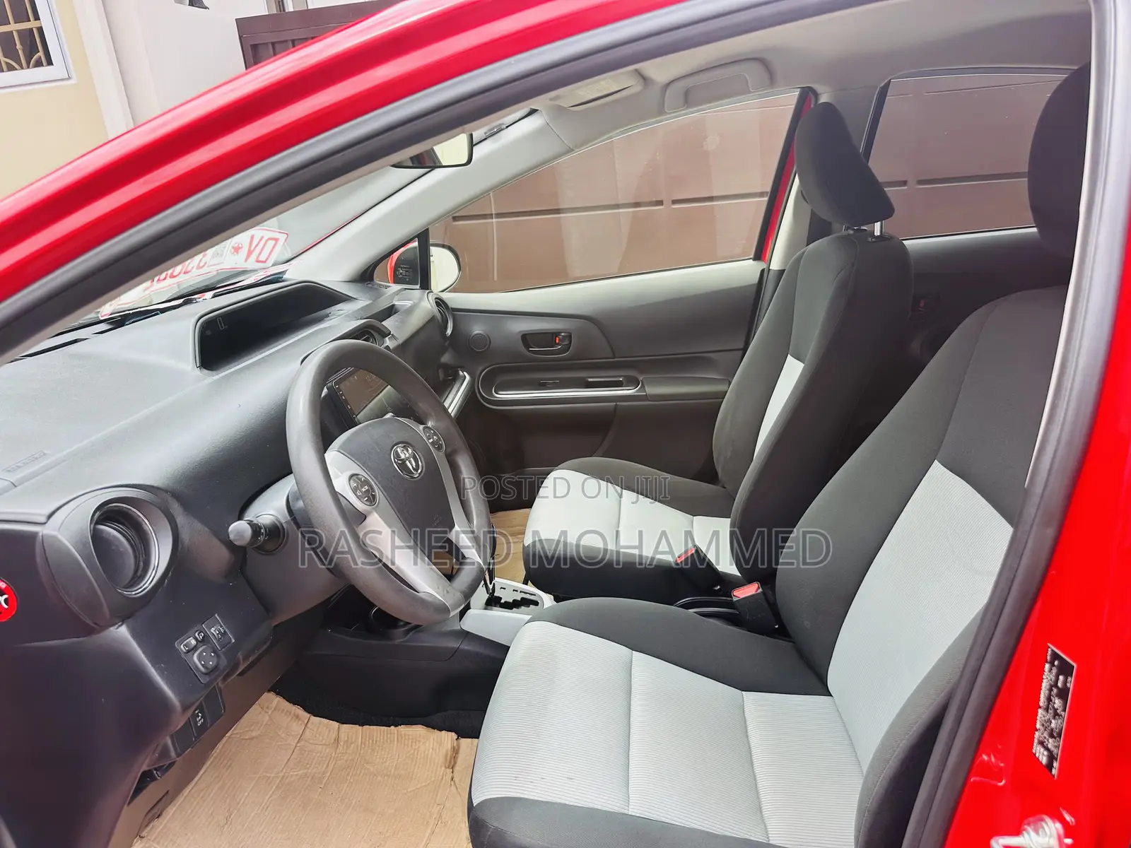 Toyota Aqua 2014 Red