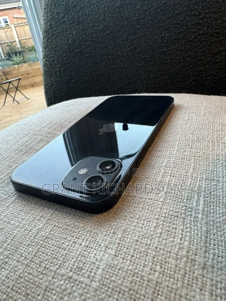 New Apple iPhone 12 64 GB Black