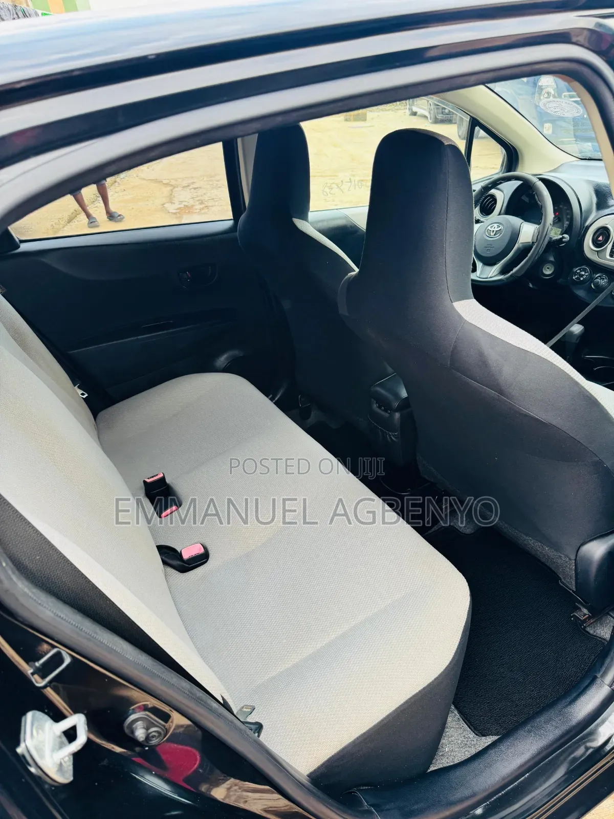 Toyota Vitz 2012 Black