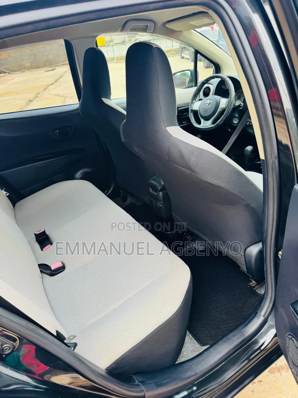 Toyota Vitz 2012 Black