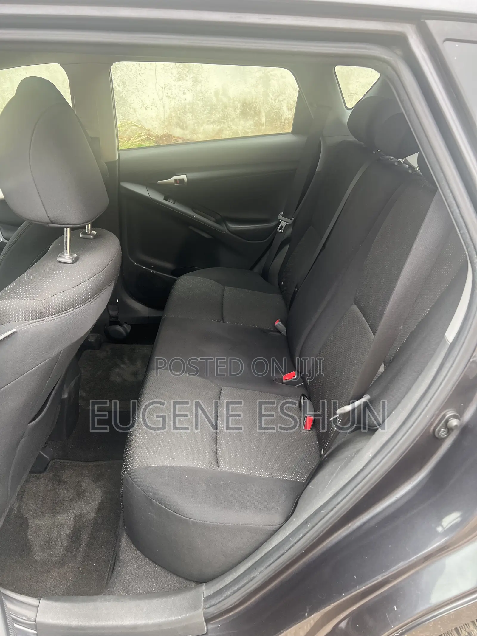 Pontiac Vibe 2010 Gray