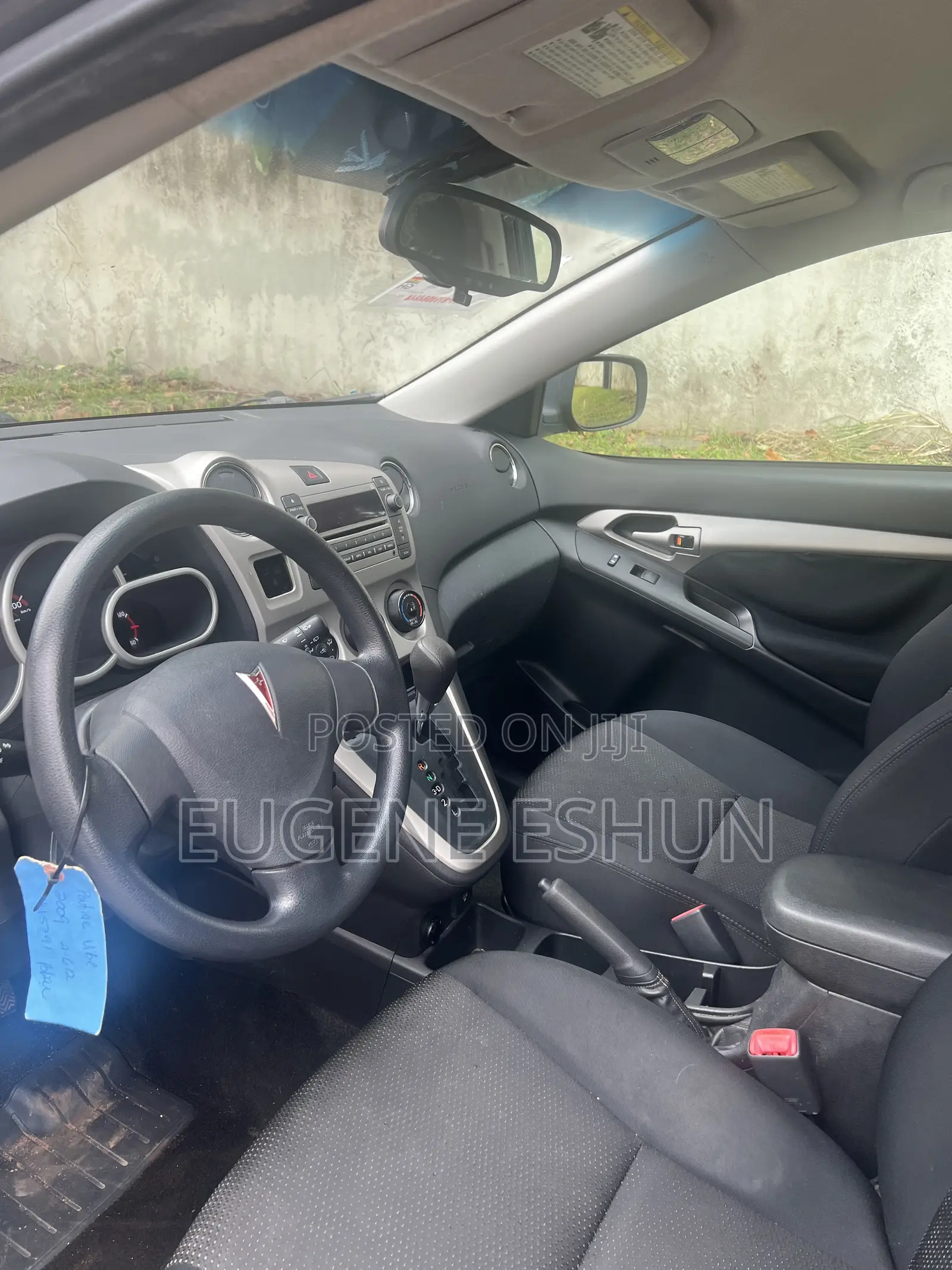 Pontiac Vibe 2010 Gray