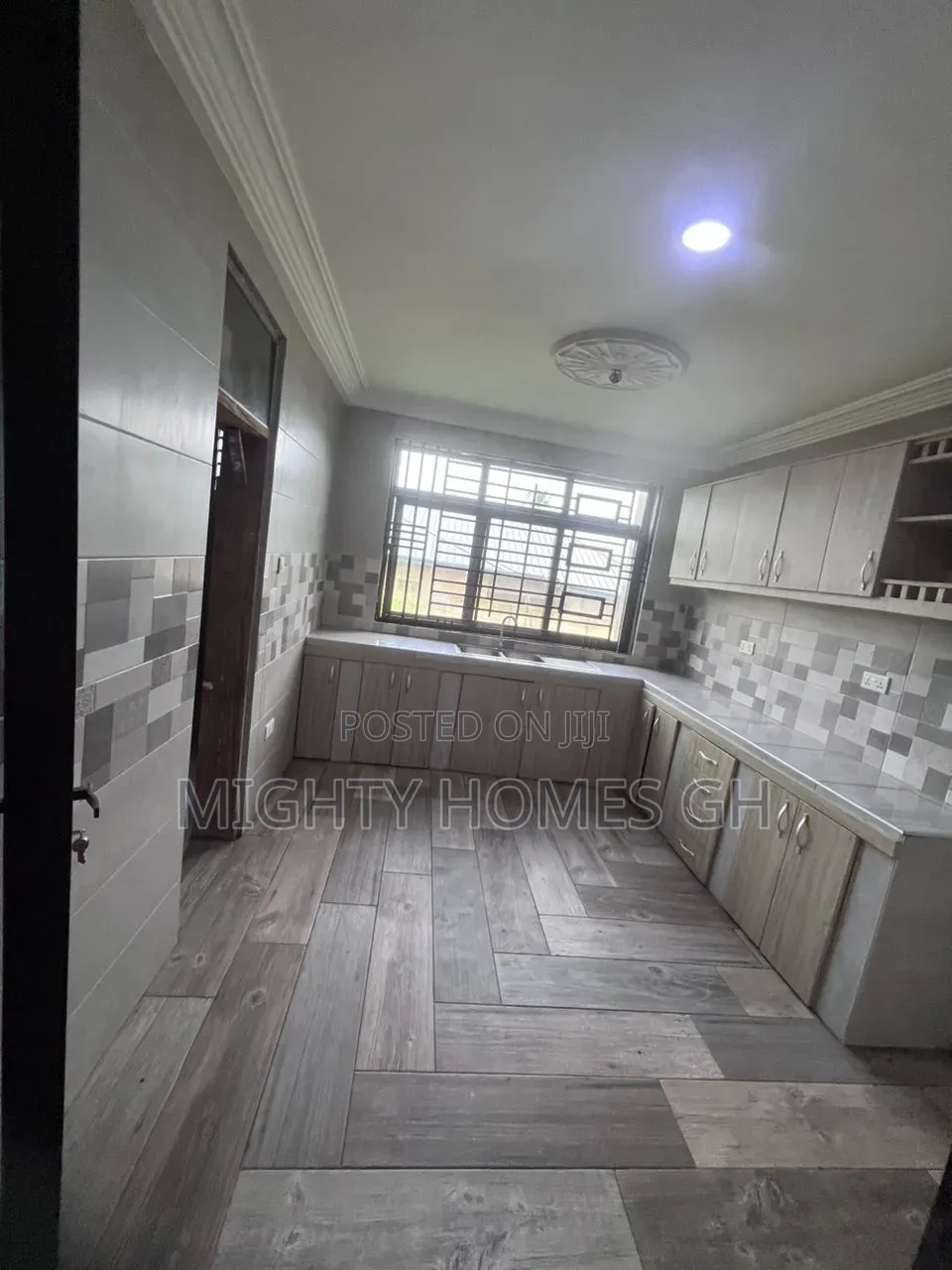3bdrm Apartment in Mighty Homes, Kasoa for rent
