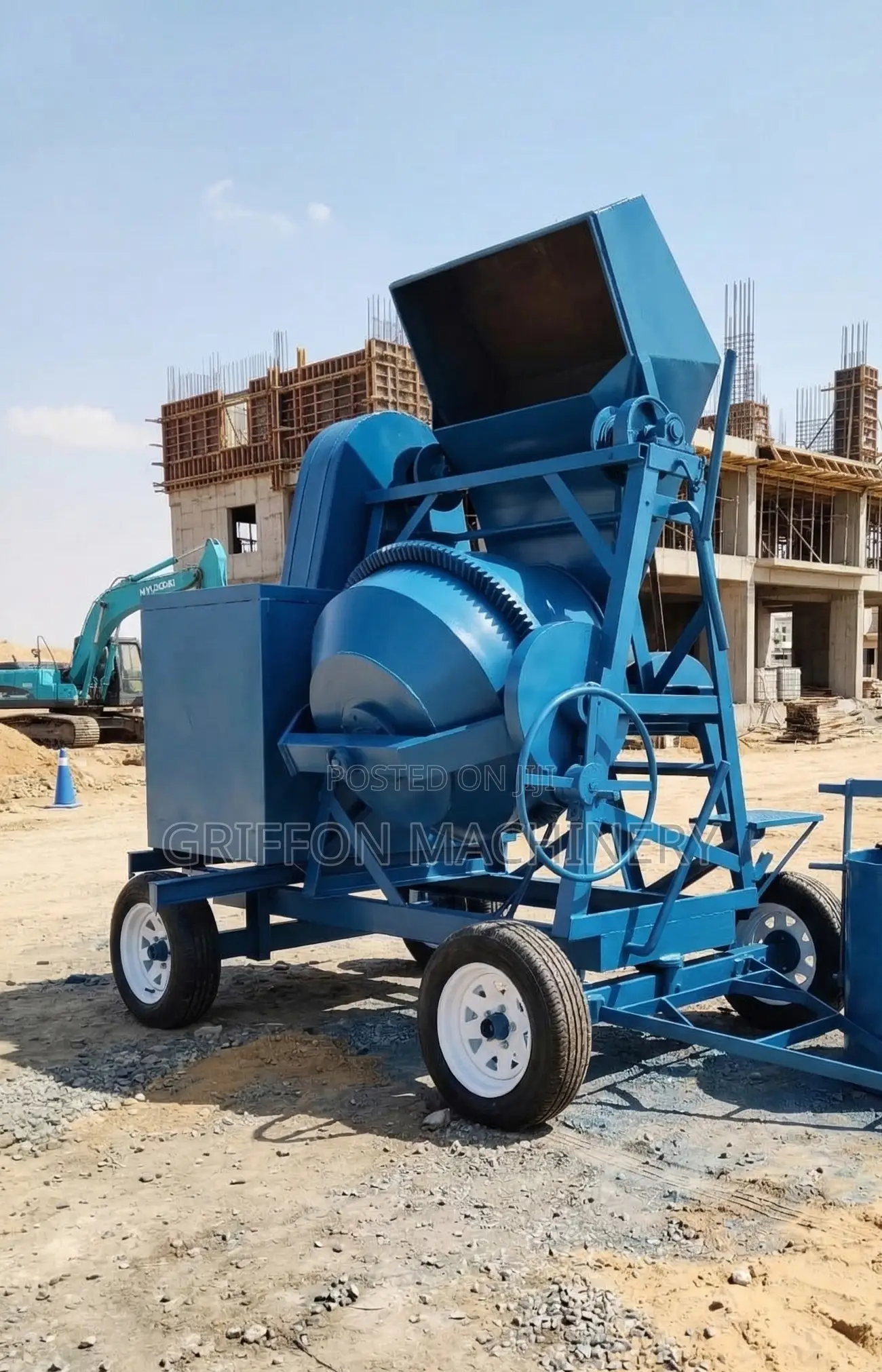 Self Loading Concrete Mixer