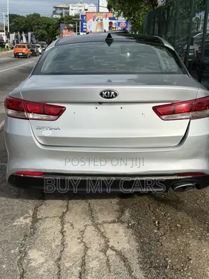 Kia Optima LX 4dr Sedan FWD (2.4L 4cyl 6M) 2017 Silver