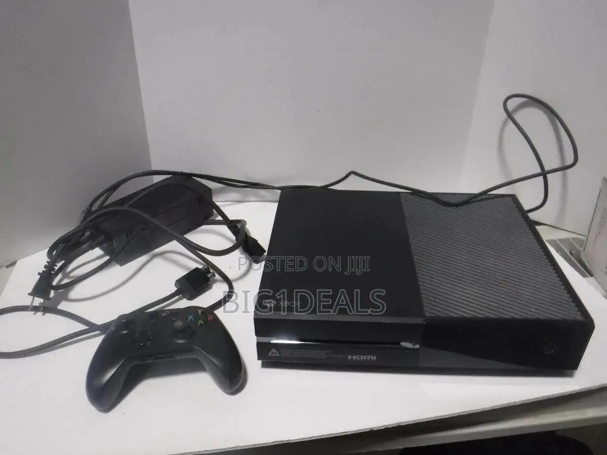 Xbox One With 5 Solid Games and a Controller