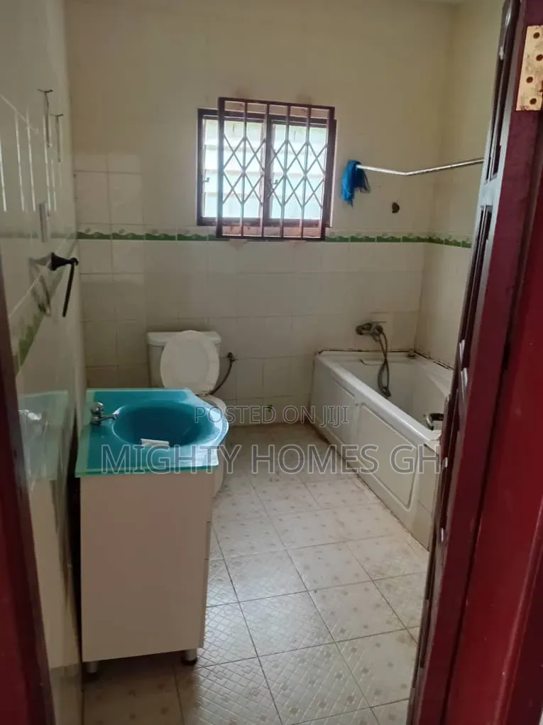 4bdrm House in Mighty Homes, Kasoa for rent