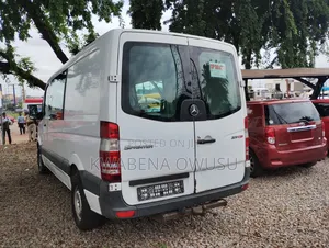 Mercedes-Benz Sprinter 2500 144 Cargo 2010 White