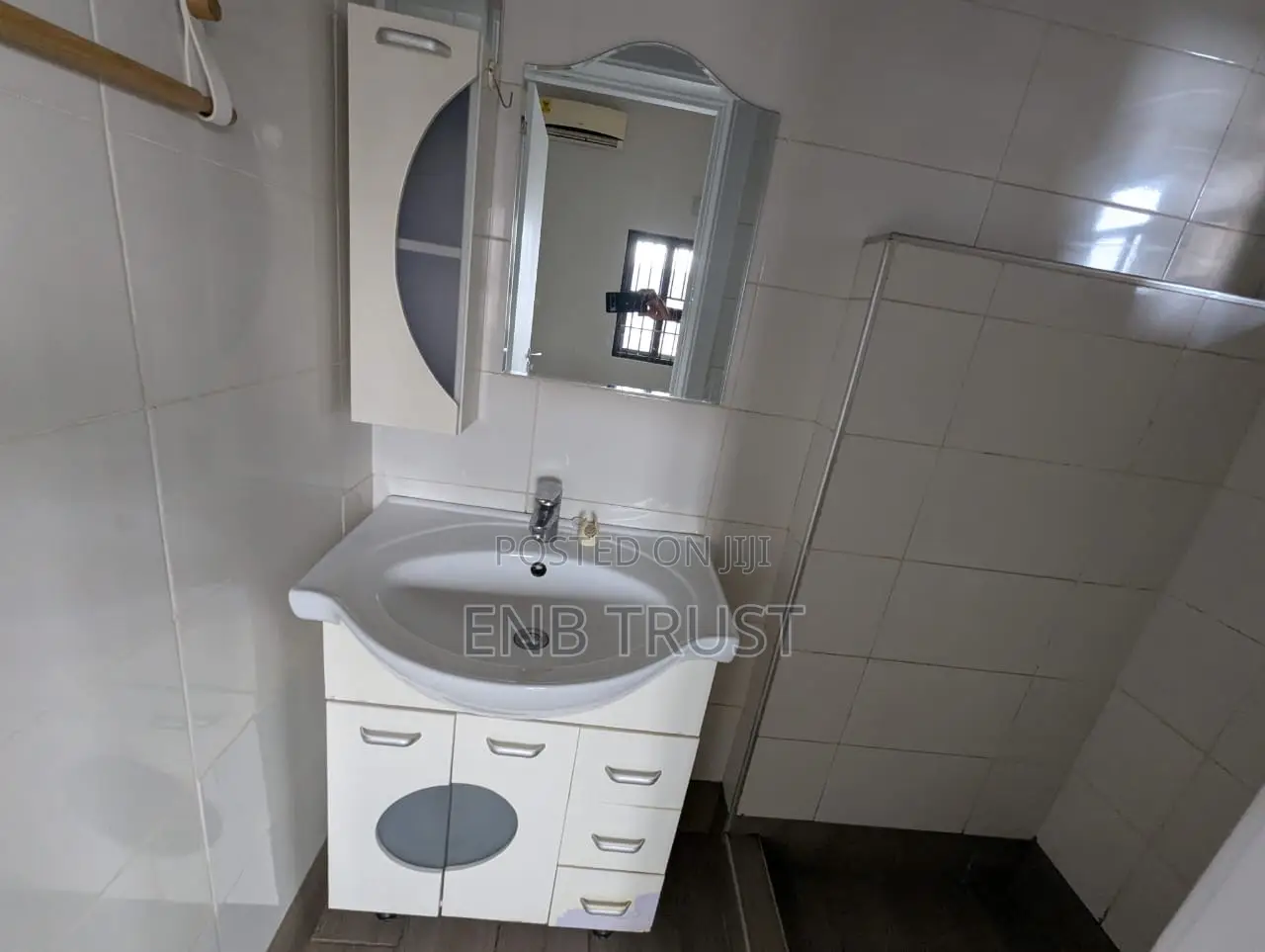1bdrm Apartment in Dzowulu, Dzorwulu for rent