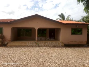 4bdrm Bungalow in Ghanata Area for rent