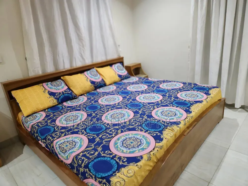 Cal King Size Bedsheets/ Super King Size 5 Piece Set. 72"×84" Inches