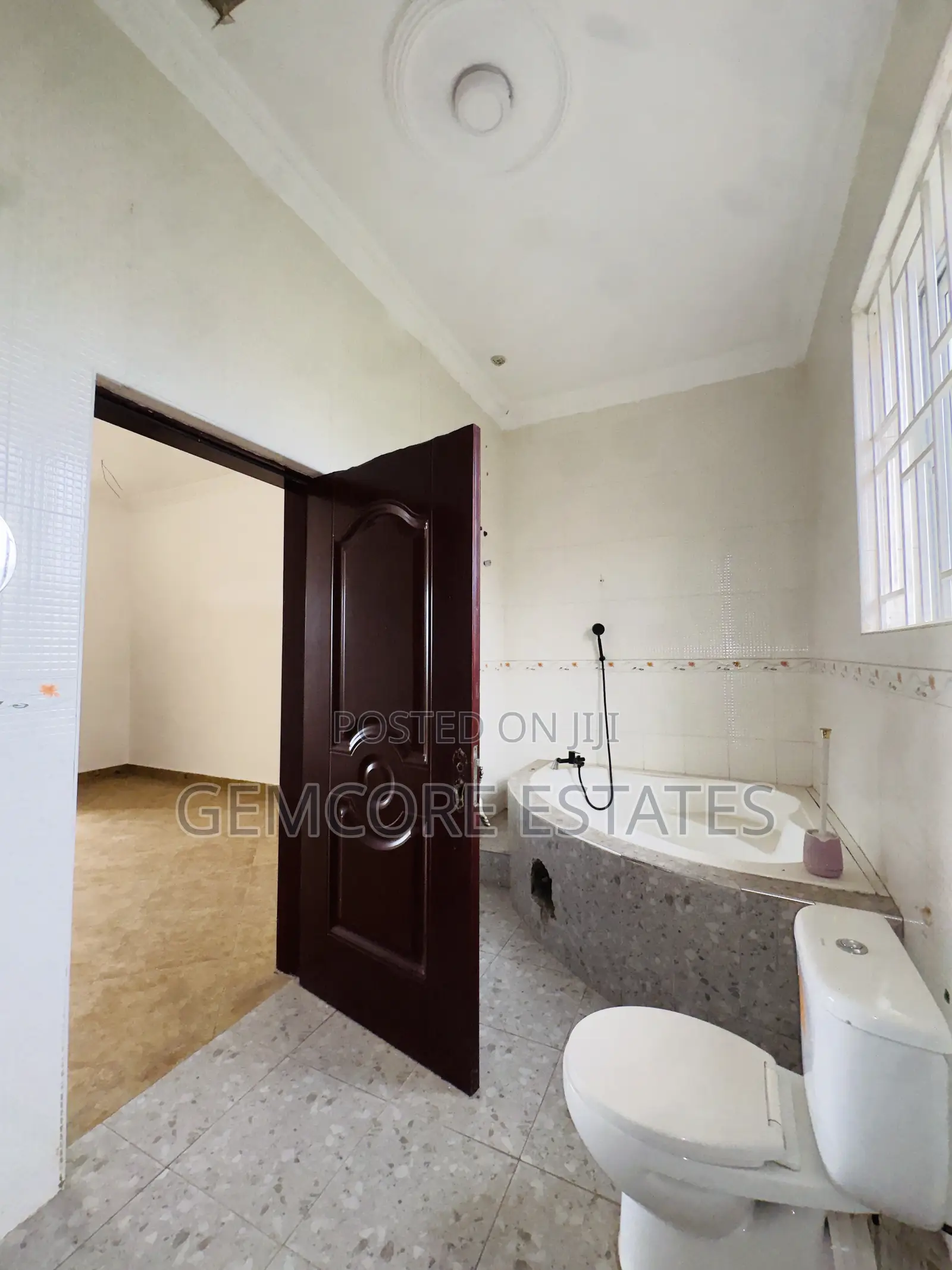 4bdrm House in East Legon for rent