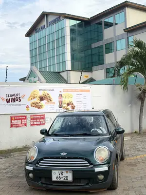 Mini Cooper John Cooper Works 2010 Green