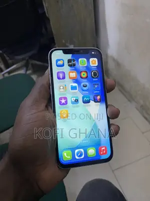 Apple iPhone 12 64 GB Silver