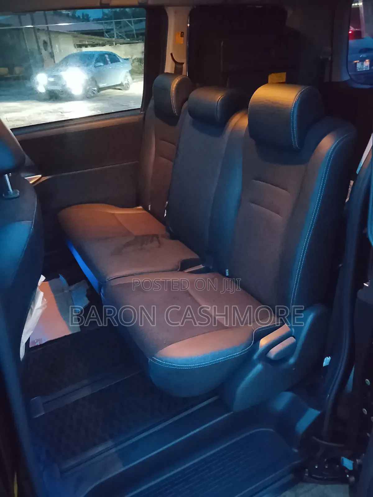 Toyota Voxy 2013 Black