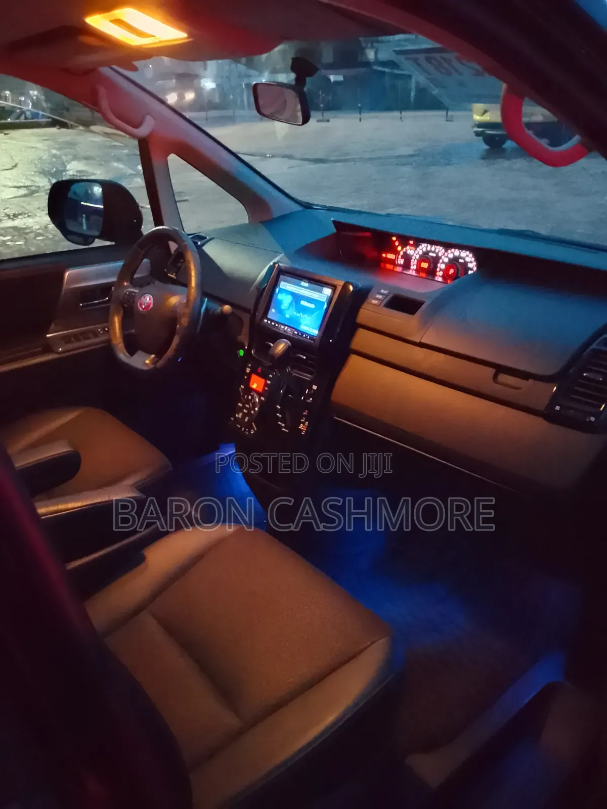 Toyota Voxy 2013 Black