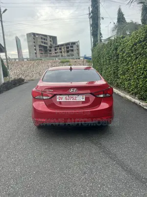 Hyundai Elantra SE 4dr Sedan (1.8L 4cyl 6A) 2015 Red