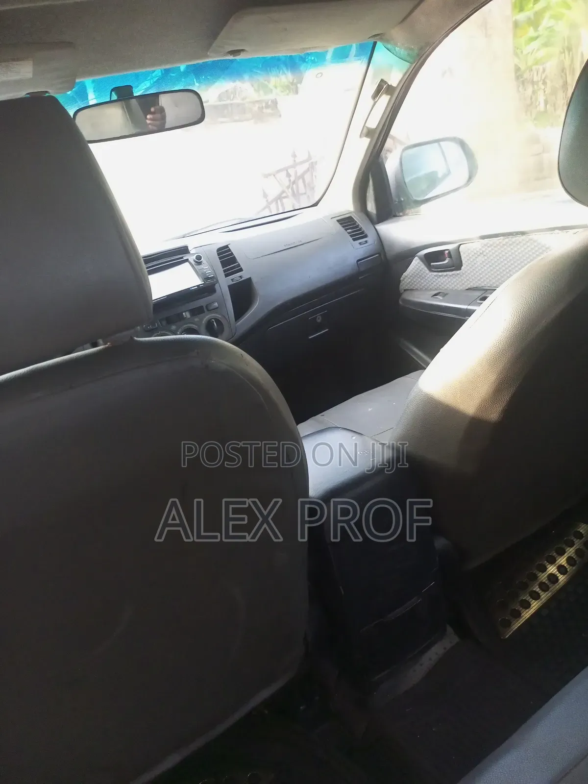 Toyota Hilux 2.5 D-4D 4X4 SRX 2009 White