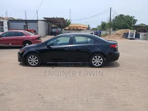 Toyota Corolla LE 2022 Black