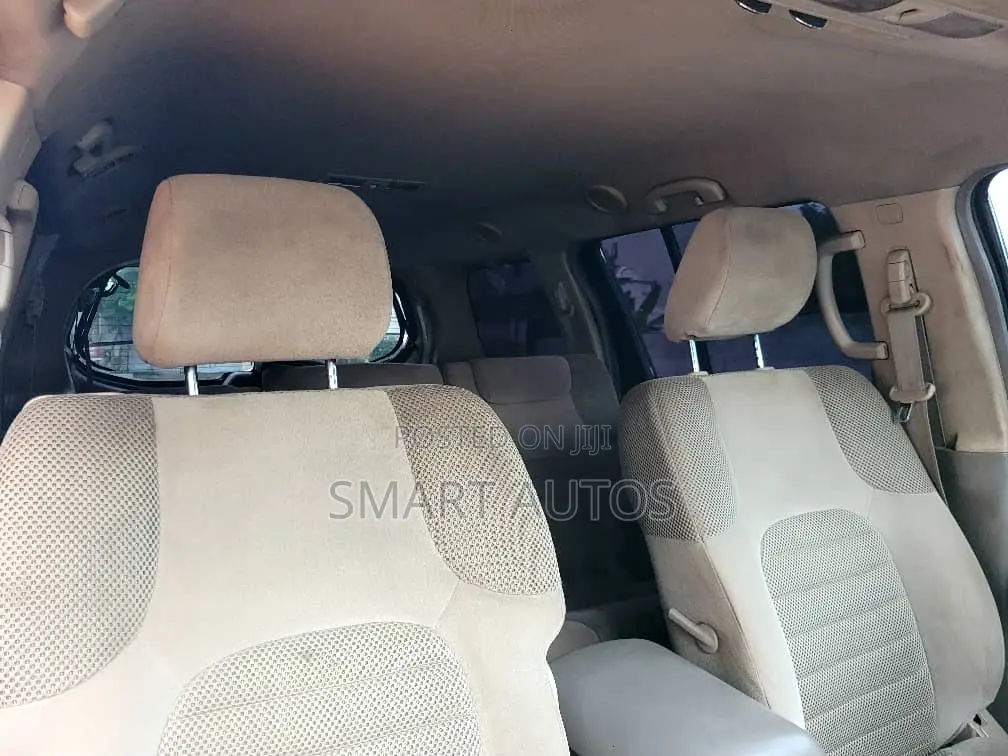 Nissan Pathfinder SE 2009 Black
