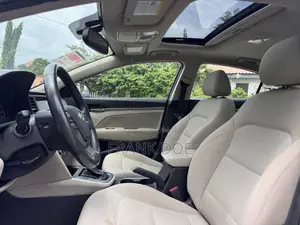 Hyundai Elantra SE 2018 Black