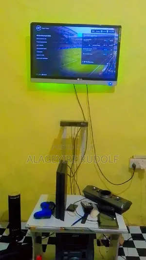 Playstation 4 Console
