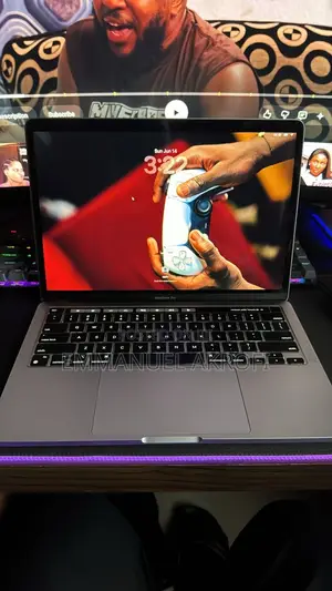 Laptop Apple MacBook Pro 2020 16GB Apple M1 Pro SSD 256GB