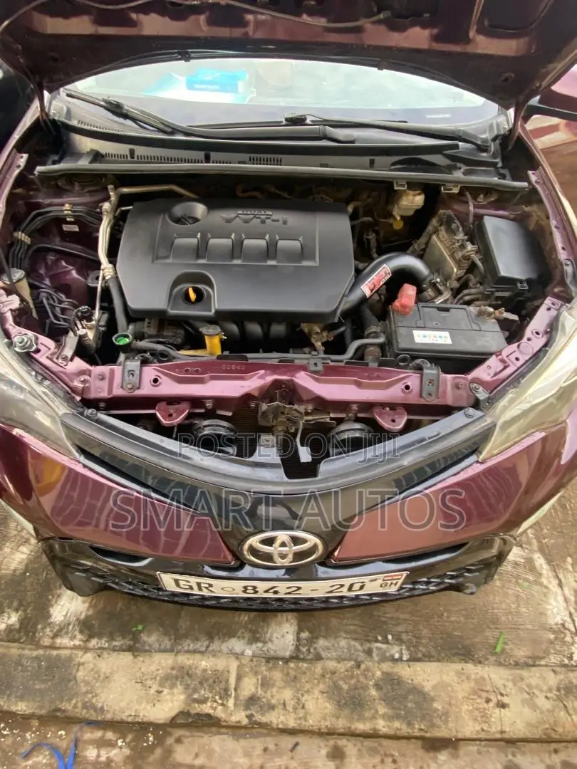 Toyota Corolla SE 4dr Sedan (1.8L 4cyl CVT) 2017 Brown