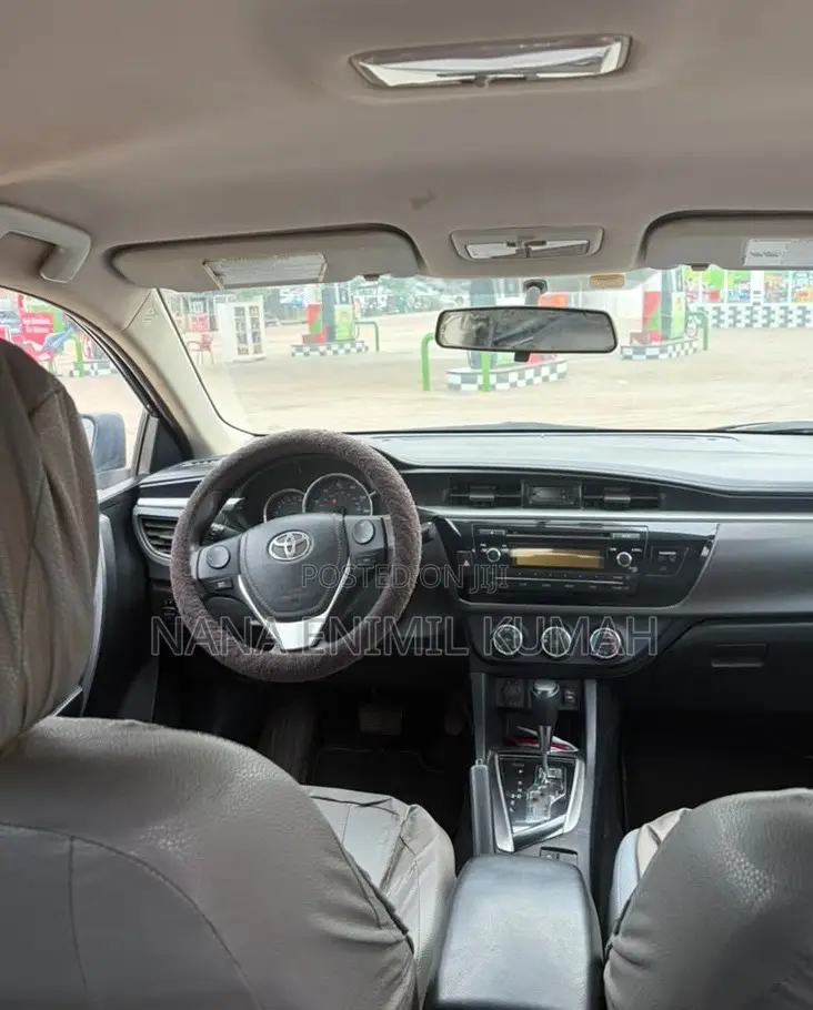 Toyota Corolla 2015 Black
