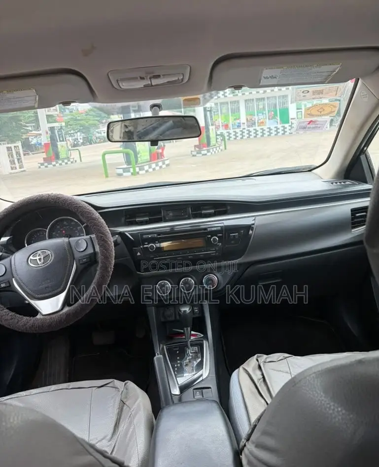 Toyota Corolla 2015 Black