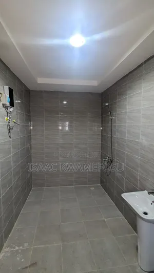 4bdrm House in Atomic, Kwabenya for rent