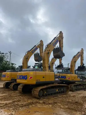 XCMG Excavates 215i