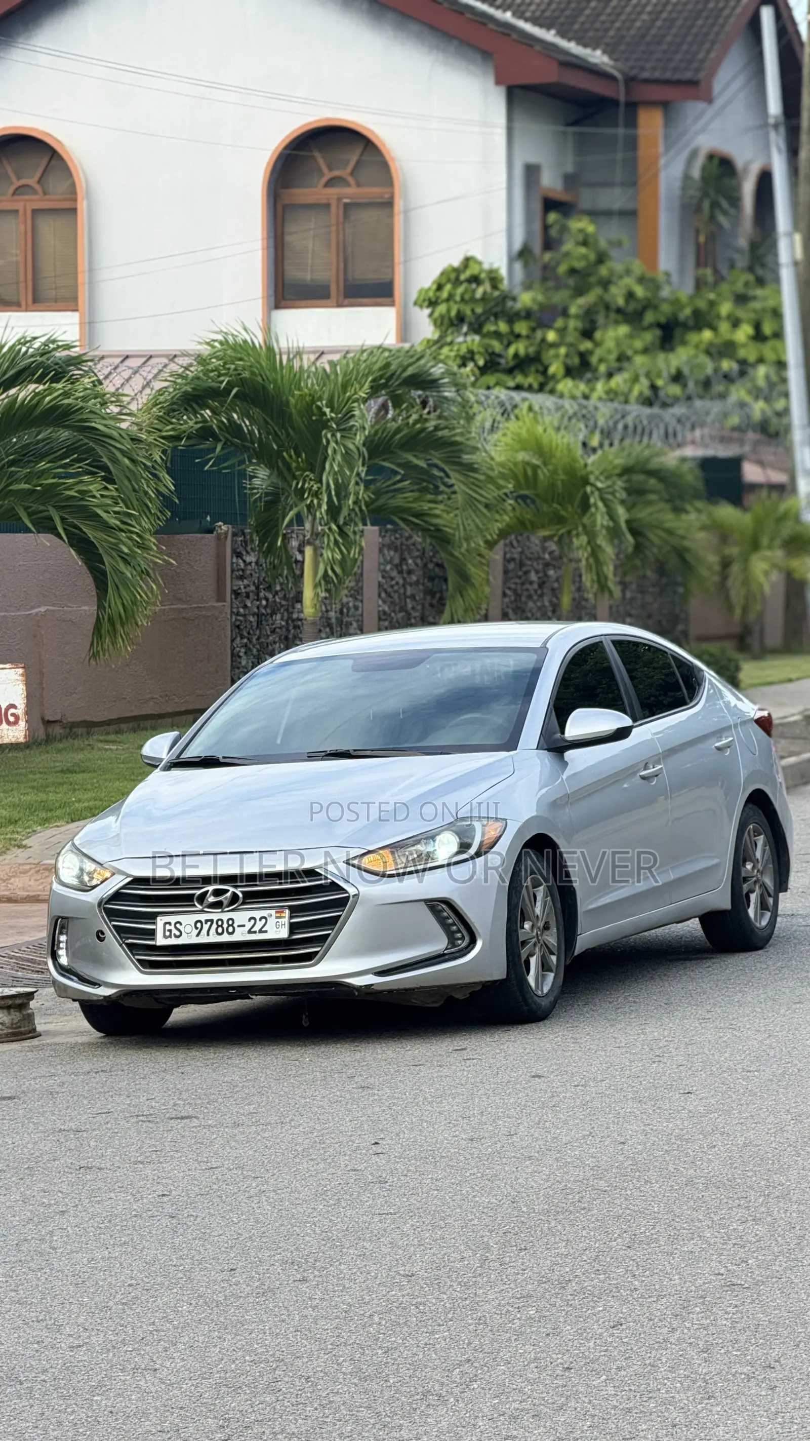 Hyundai Elantra 2018 Silver