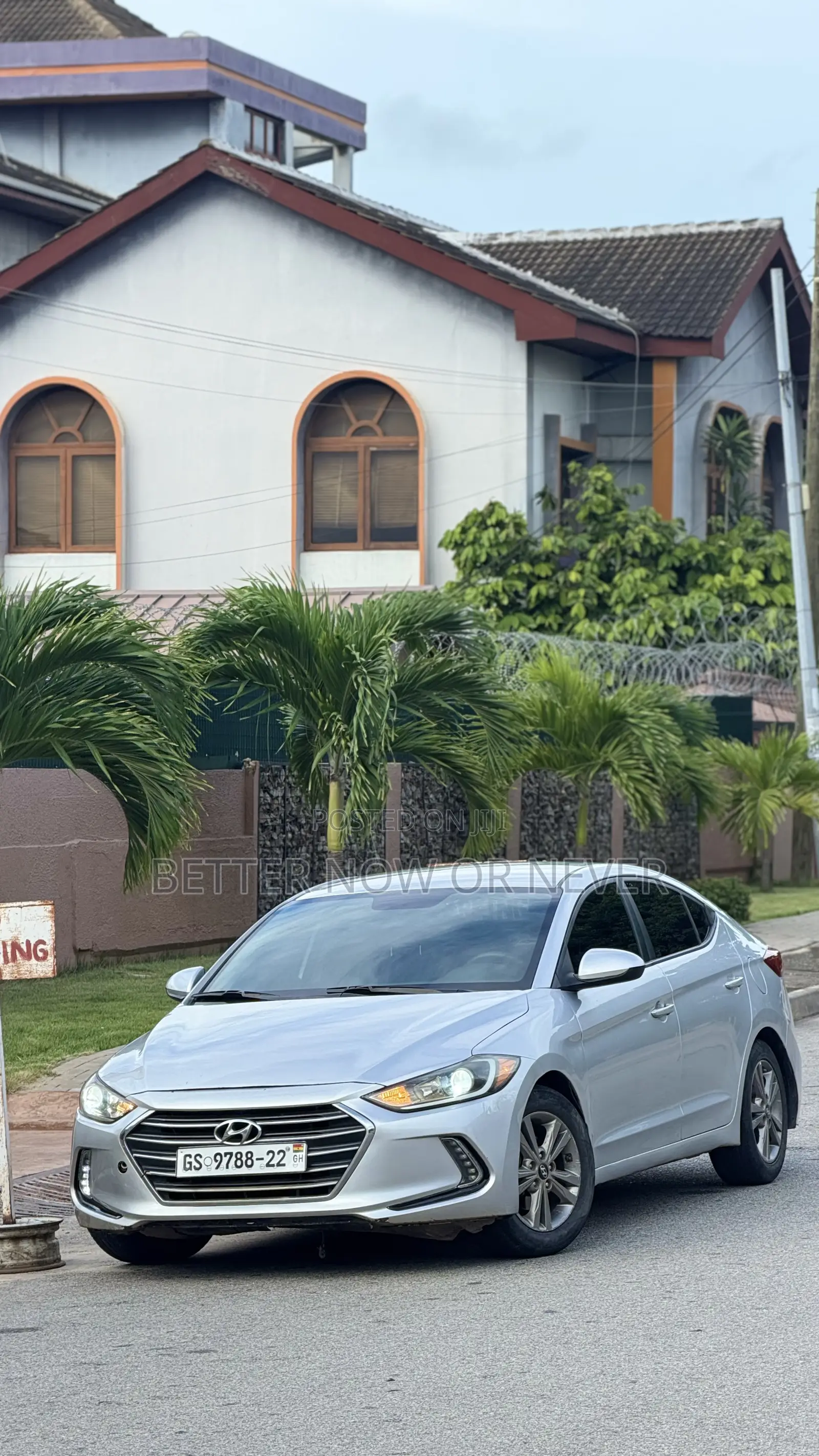 Hyundai Elantra 2018 Silver