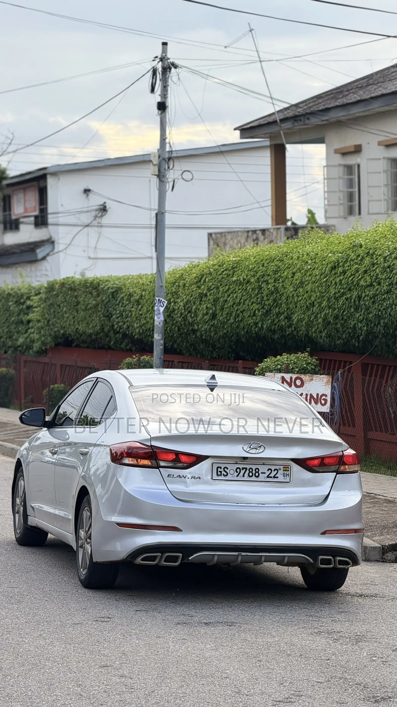 Hyundai Elantra 2018 Silver