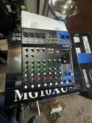 Yamaha Mg10xu Mixer