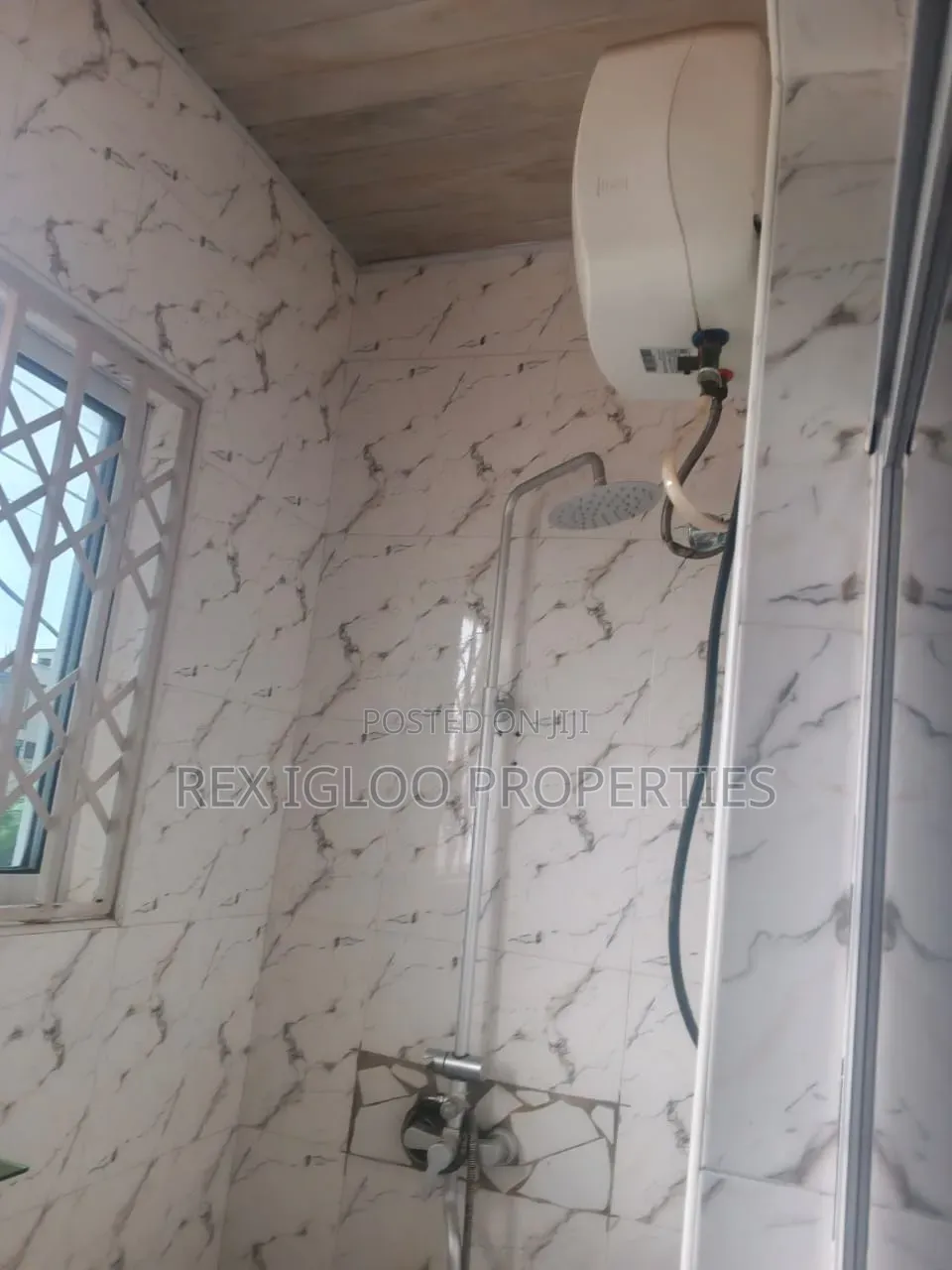 3bdrm Apartment in Nungua Barrier, Accra Metropolitan for rent