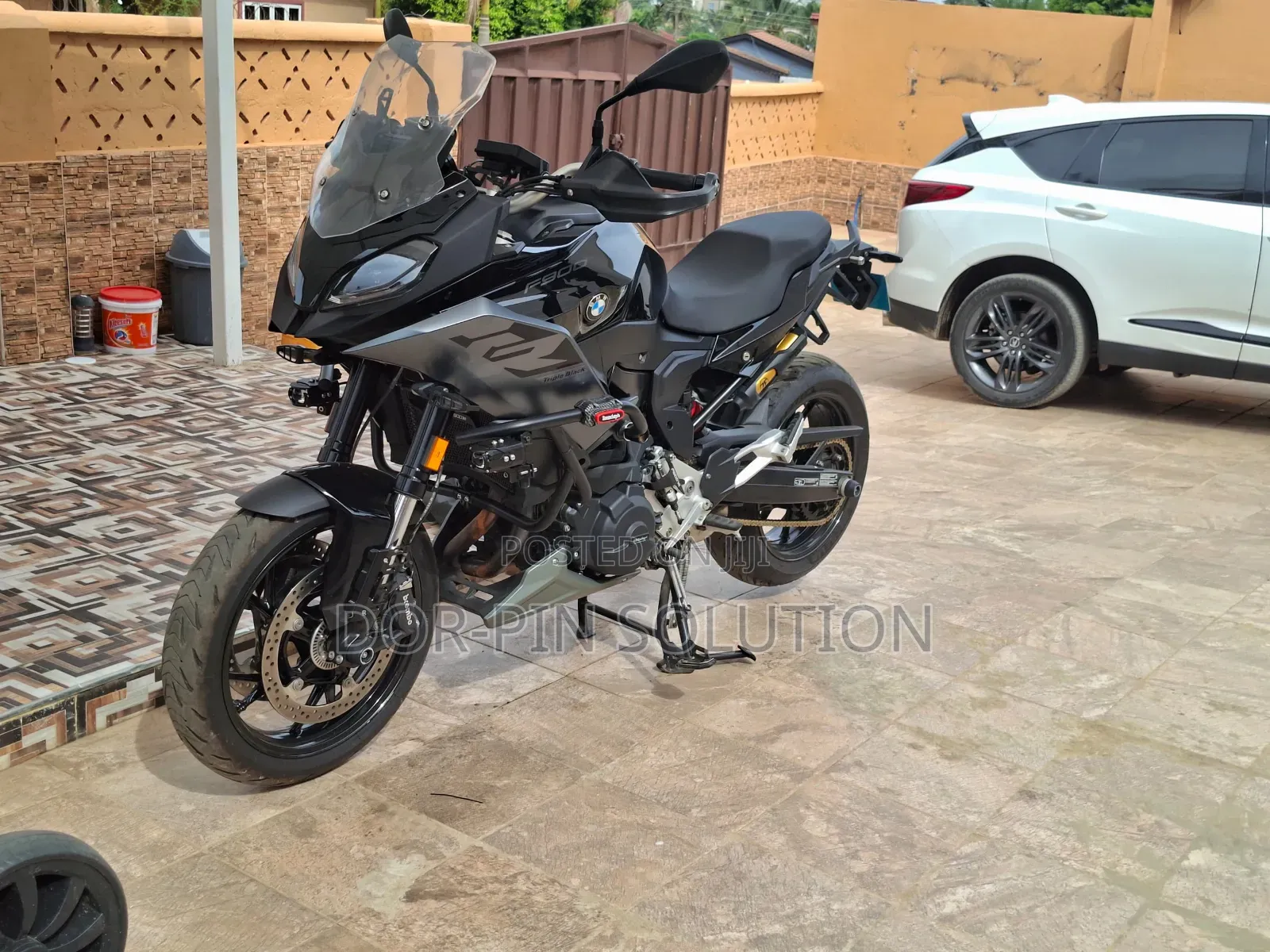BMW Sport 2024 Black
