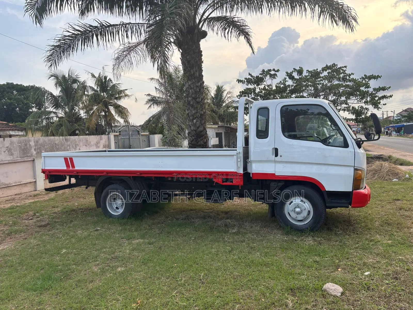 Hyundai Mighty Commercial Truck