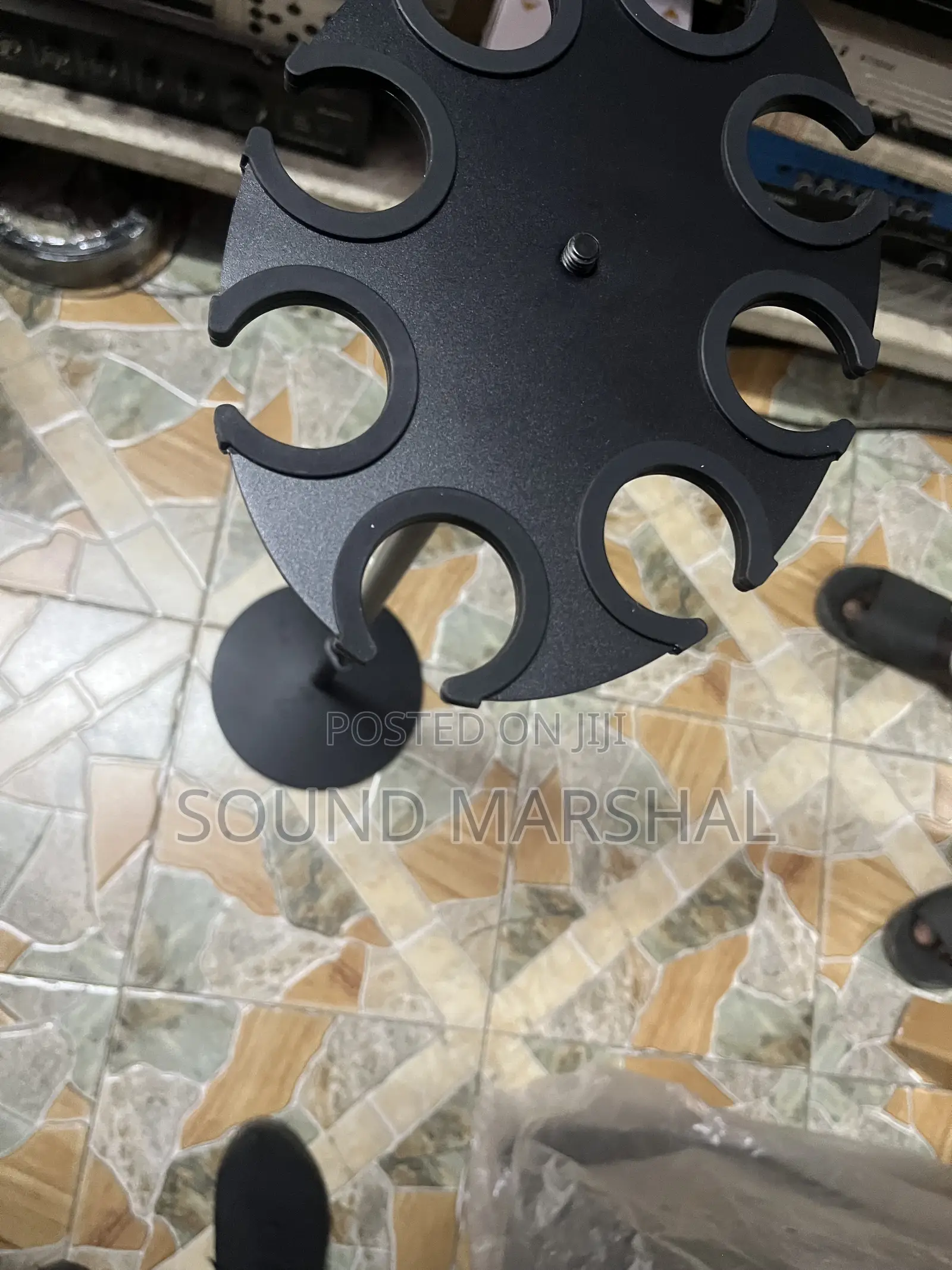 8-slot Microphone Holder Stand – Round Base