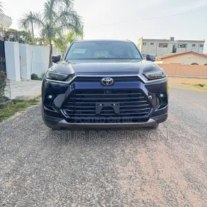 Toyota Grand Highlander XLE AWD 2024 Blue